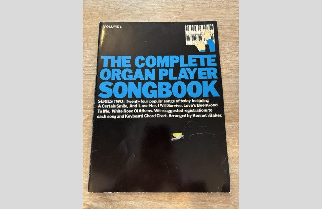 Used The Complete Organ Player Songbook - REF 0030 - Image 1
