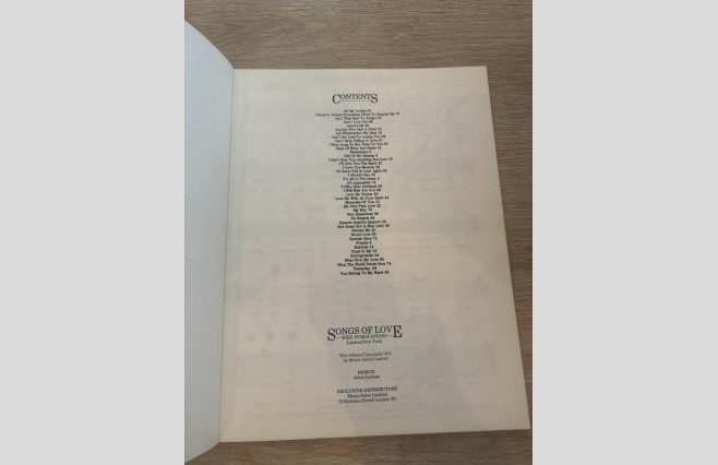 Used Songs Of Love Chord Organ Book REF 0046 - Image 2