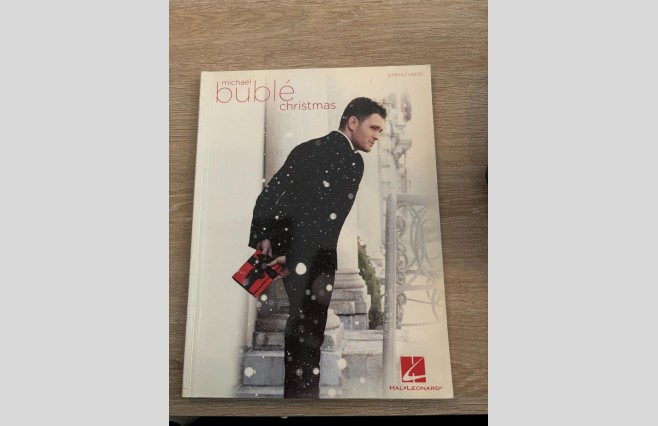 Used Michael Buble Christmas Piano Book - REF 0016 - Image 1