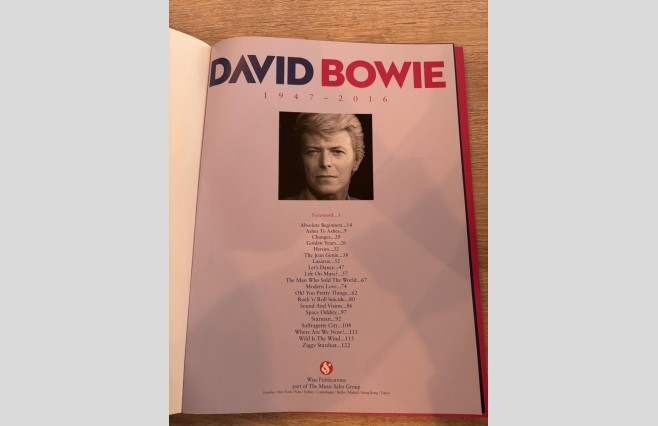 Used David Bowie 1947-2016 Piano/Vocal/Guitar Book - REF 0003 - Image 2