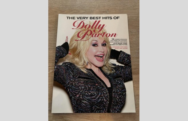 Used The Very Best Hits of Dolly Parton Piano/Vocal/Guitar Book - REF 0015 - Image 1
