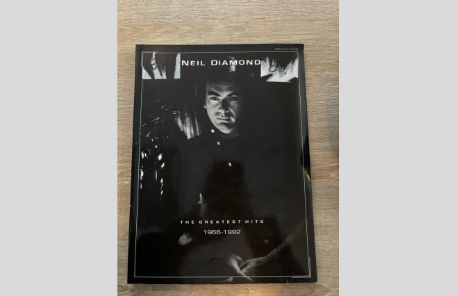 Used Neil Diamond The Greatest Hits 1966-1992 Piano/Vocal/Guitar Book - REF 0024 - Image 1