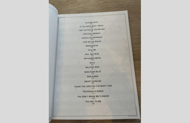 Used Neil Diamond The Greatest Hits 1966-1992 Piano/Vocal/Guitar Book - REF 0024 - Image 3