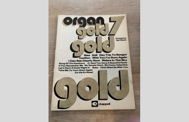 Used Organ Gold 7 Music Book REF 0038 - Image 1