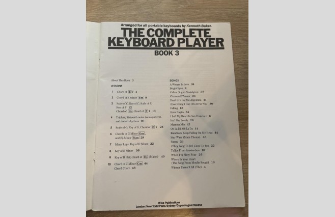 Used The Complete Keyboard Player Book 3 REF 0049 - Image 2