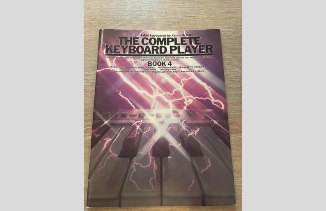 Used The Complete Keyboard Player Book 4 REF 0050 - Image 1