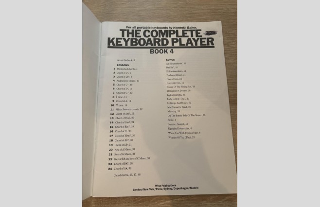 Used The Complete Keyboard Player Book 4 REF 0050 - Image 2