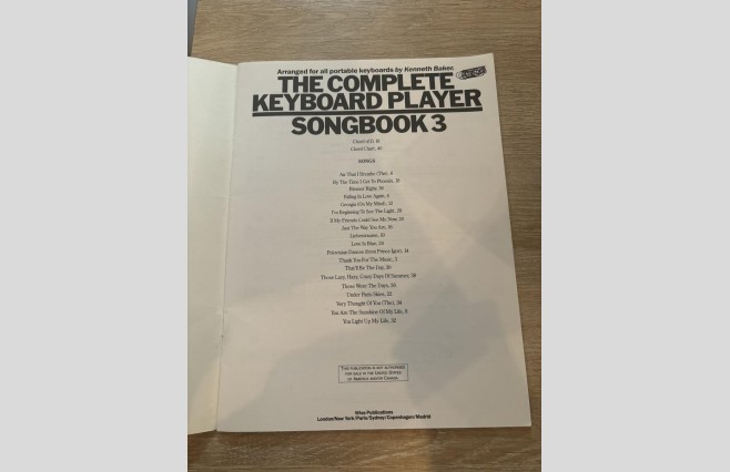 Used The Complete Keyboard Player Songbook 3 REF 0051 - Image 2