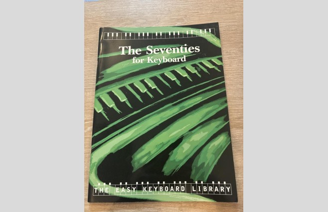 Used The Seventies Easy Keyboard Book REF 0057 - Image 1