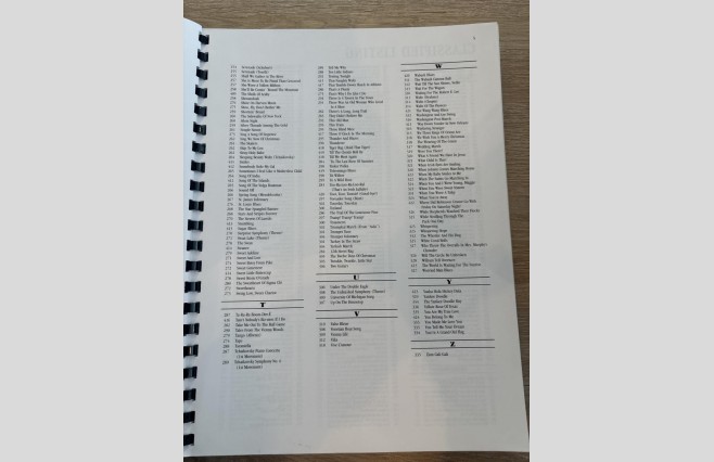 Used Fake Book Of The Worlds Favourite Songs 4th Edition REF 0061 - Image 5