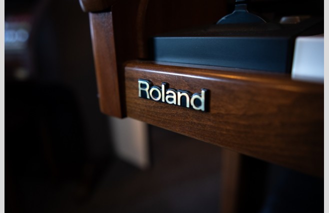 Used Roland AT-800 Organ All Inclusive Top Grade Package - Image 9