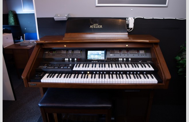 Used Roland AT-800 Organ All Inclusive Top Grade Package - Image 1